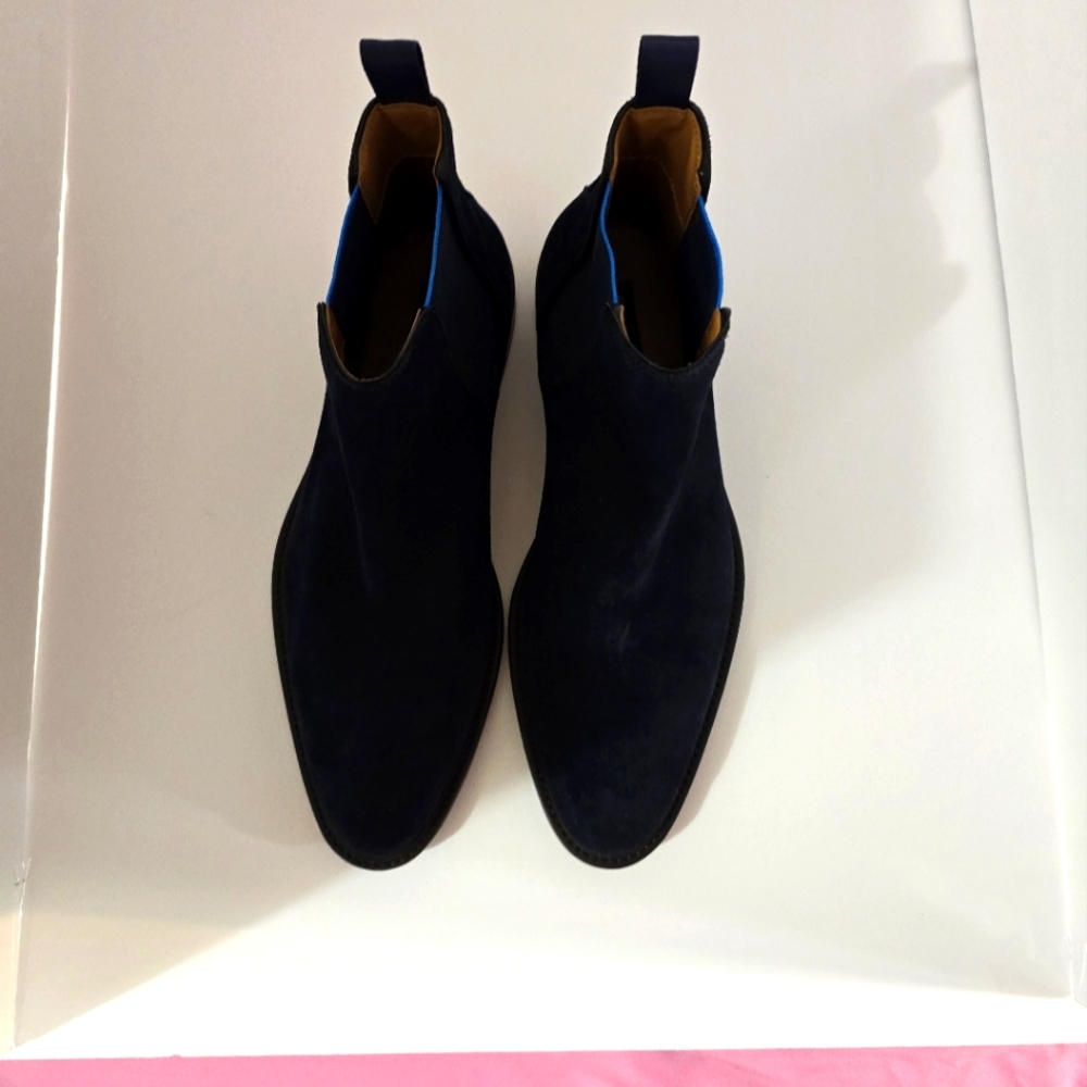 STEVE MADDEN 9.5 BLUE SUEDE BOOTS.
